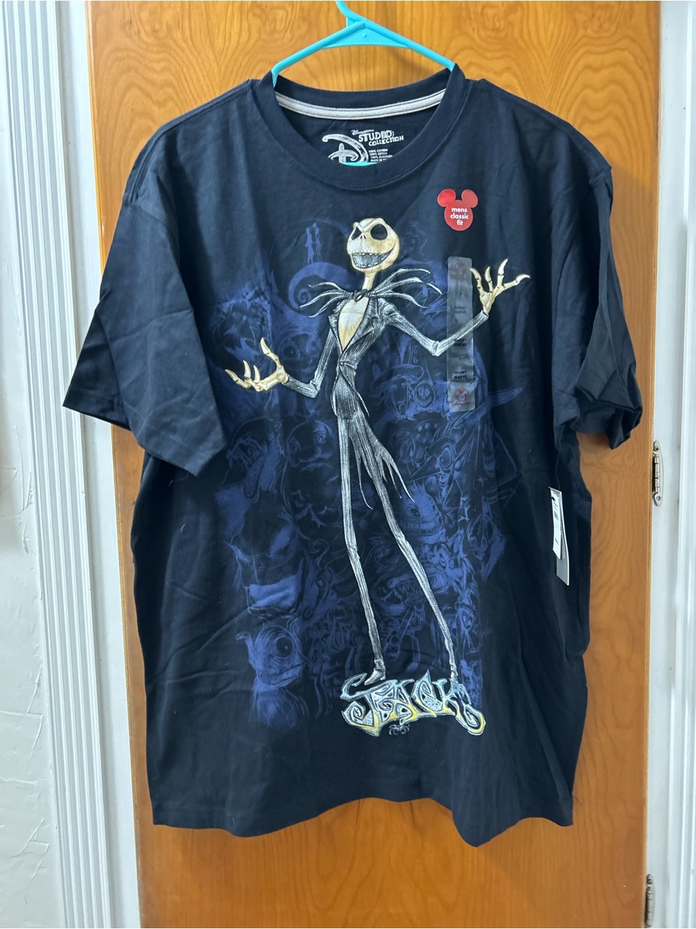 Vintage Disney Studio
Jack Skellington Graphic Tee